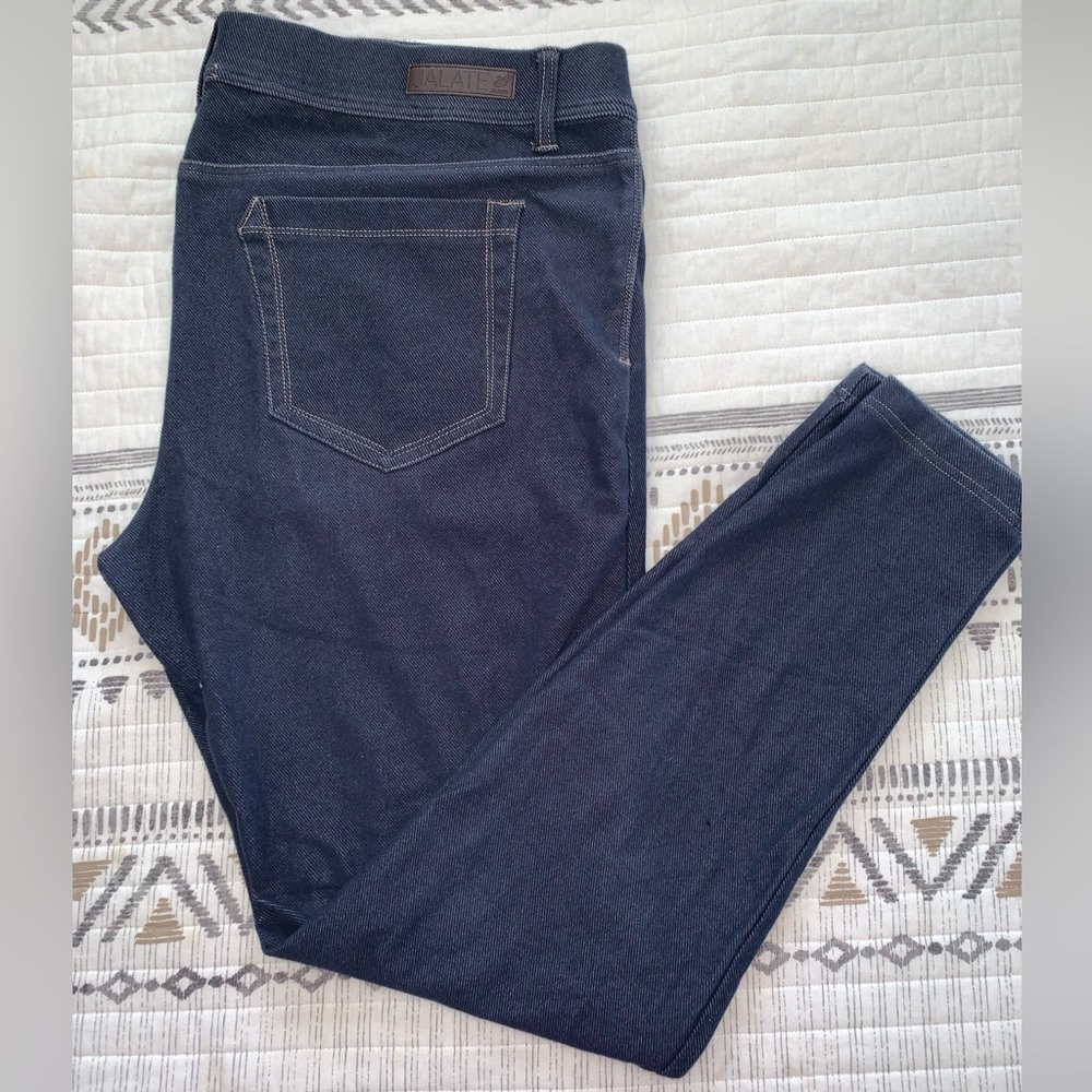 Jálate Navy Blue Jeans - Size 18/20